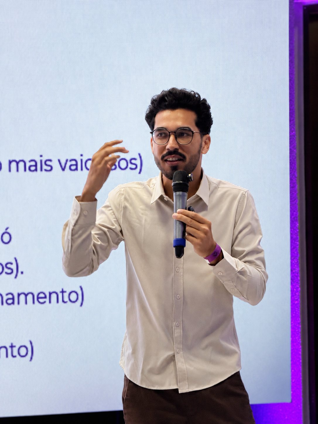 Alan Gomes, fundador da Rauzi, palestrando